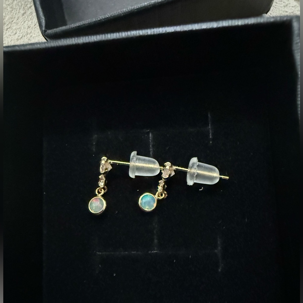 🚫SOLD🚫 18K Solid Gold Moonstone and Topaz Dangle Earrings Dainty - Picture 5 of 7